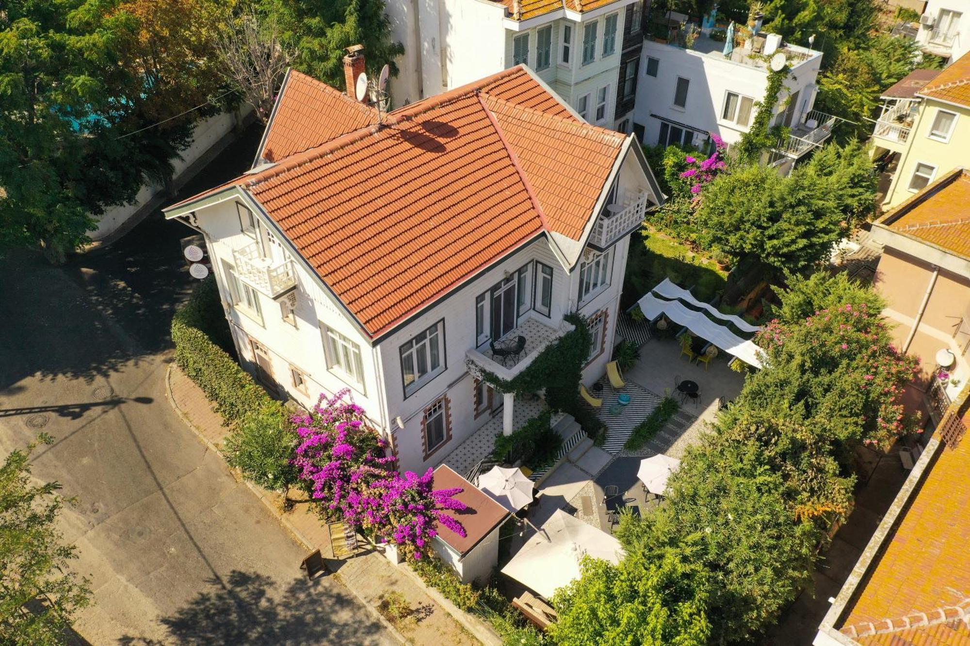 Serguzest Otel Адалар Экстерьер фото